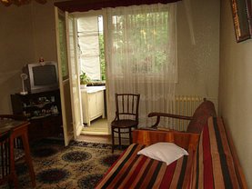 Apartament de vânzare 3 camere, în Bucuresti, zona Drumul Taberei