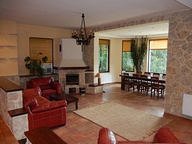 Casa de vânzare 7 camere, în Bran