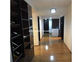 Apartament de vânzare 3 camere, în Bucuresti, zona Dristor