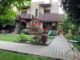 Casa de vânzare sau de închiriat 8 camere, în Bucuresti, zona Drumul Taberei