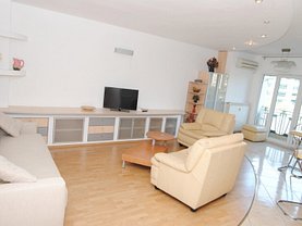 Apartament de închiriat 3 camere, în Bucureşti, zona Unirii