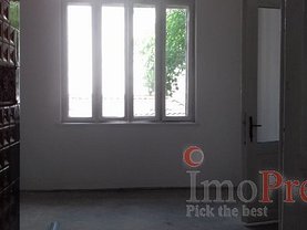 Casa de vânzare 6 camere, în Bucuresti, zona Cosbuc