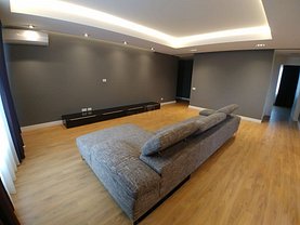 Apartament de vânzare 4 camere, în Bucuresti, zona Iancu Nicolae