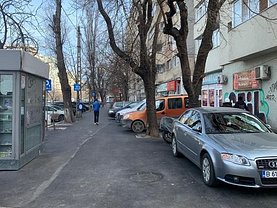 Vânzare spaţiu comercial