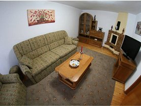 Casa de închiriat 5 camere, în Braşov, zona Centrul Istoric