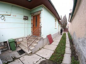 Casa de închiriat 4 camere, în Braşov, zona Centrul Civic