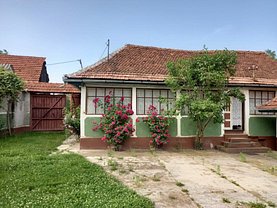 Casa de vânzare 4 camere, în Perşani, zona Est