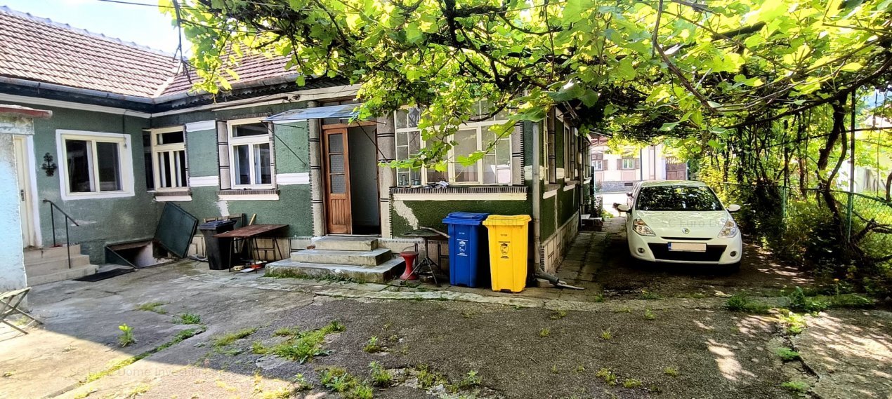 Casa sanatoasa in centrul localitatii Cristian