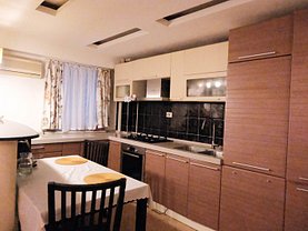 Apartament de vânzare 3 camere, în Bucureşti, zona Panduri