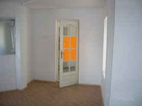 Vânzare birou
