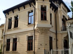 Casa de închiriat 14 camere, în Bucureşti, zona Universitate