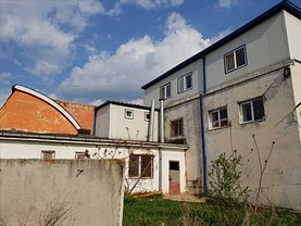 Vânzare spaţiu industrial