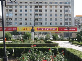 Închiriere spaţiu comercial