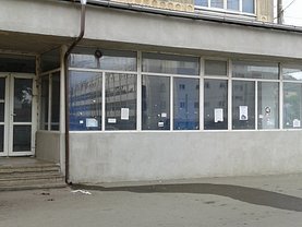 Închiriere spaţiu comercial