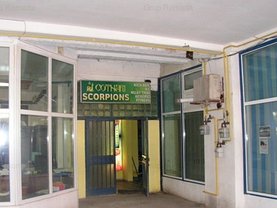Vânzare spaţiu comercial