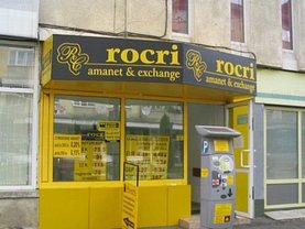 Vânzare spaţiu comercial