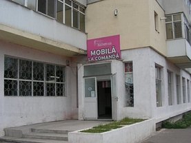 Vânzare spaţiu comercial