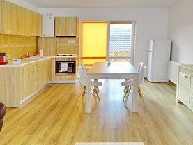 Apartament de vânzare 3 camere, în Brasov, zona Triaj
