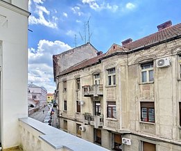 Apartament de vânzare 3 camere, în Arad, zona Central