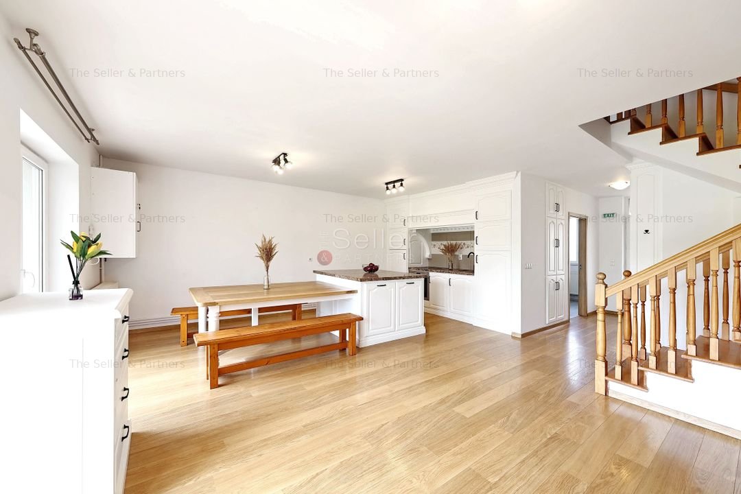 Complex de case modern - Casa C4 Miriam
