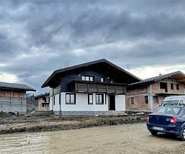 Casa de vânzare 5 camere, în Râşnov