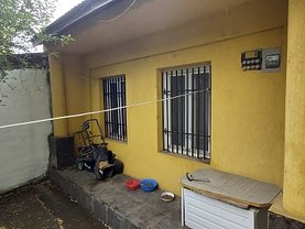 Casa de vânzare 2 camere, în Focşani, zona Exterior Est