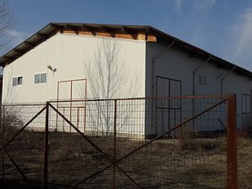 Vânzare spaţiu comercial