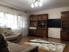 Apartament de vânzare 3 camere, în Focşani, zona Brăilei