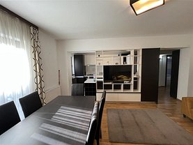 Apartament de închiriat 3 camere, în Focşani, zona Gară