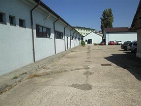 Vânzare spaţiu industrial