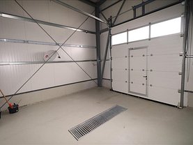 Vânzare spaţiu industrial