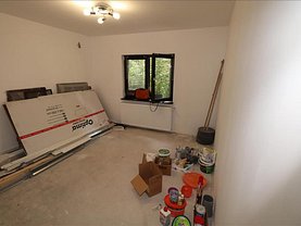 Vânzare spaţiu comercial