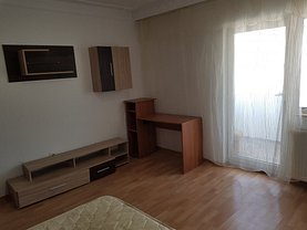 Apartament de închiriat 2 camere, în Iaşi, zona Nicolina