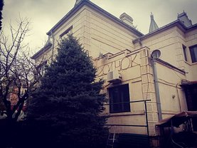 Casa de vânzare 10 camere, în Iasi, zona Centru Civic