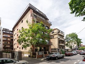 Apartament de închiriat 3 camere, în Bucureşti, zona P-ţa Victoriei