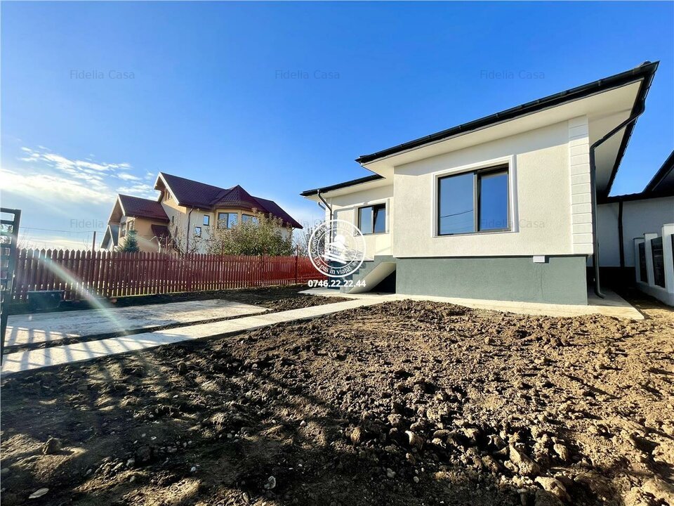 Vila cu 3 camere, 350mp teren, de vanzare in Valea Adanca