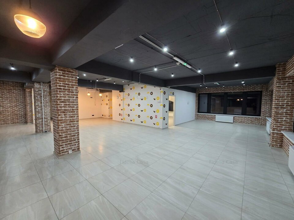 Spațiu comercial 190 mp de inchiriat, complex Atrium Garden, 9 euro mp