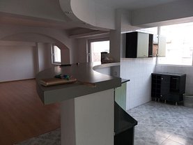 Apartament de închiriat 5 camere, în Bucuresti, zona Panduri