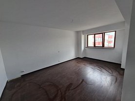 Apartament de vânzare 3 camere, în Bucuresti, zona Panduri