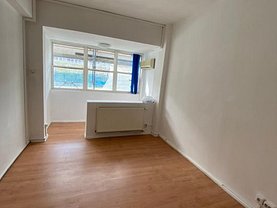 Apartament de închiriat 3 camere, în Bucureşti, zona Romană