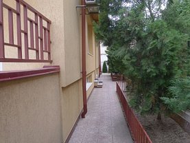 Casa de vânzare sau de închiriat 8 camere, în Bucureşti, zona 1 Mai