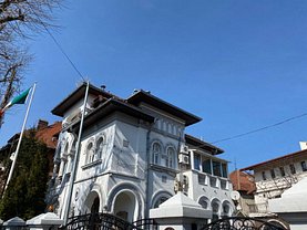 Casa de închiriat 11 camere, în Bucuresti, zona Cotroceni