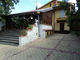 Vânzare vila/Conac