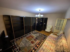 Apartament de vânzare 3 camere, în Bucureşti, zona 13 Septembrie