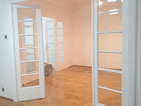 Apartament de închiriat 5 camere, în Bucuresti, zona Cismigiu