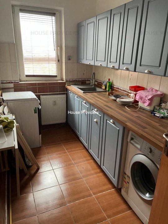 Inchiriere Apartament 2 camere, la 5 minute Piata Victoriei, parcare