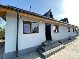Casa de vânzare 3 camere, în Tărtăşeşti, zona Central