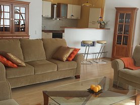 Apartament de vânzare 4 camere, în Bucuresti, zona Herastrau