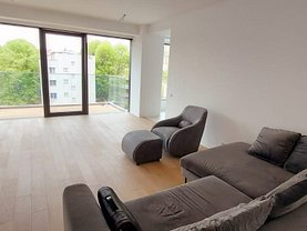 Apartament de vânzare 3 camere, în Bucureşti, zona Floreasca