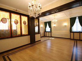 Casa de vânzare sau de închiriat 13 camere, în Bucuresti, zona Victoriei